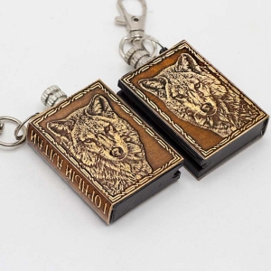 Брелок Вечная Спичка Горный Алтай Волк 3х3,9х1