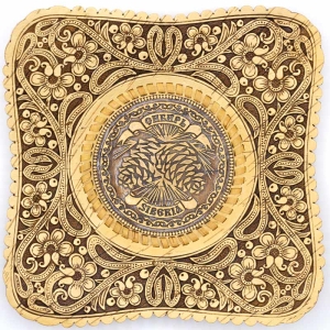 Панно Сибирь Шишки квадратное тисненное 2121