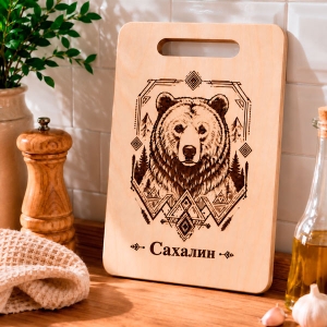 Доска-Сахалин-Медведь-разделочная-с-гравировкой-фанера-2014