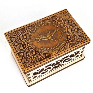 Шкатулка Карпинск Северный Урал Ящерица резная фанера 9,5х6,5х5
