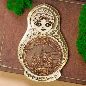 Магнит Москва Собор Василия Блаженного Матрешка Золото 5,5х8,5