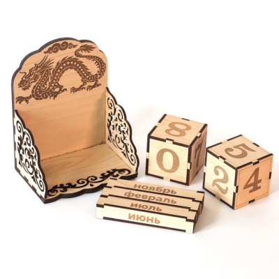 Календарь Дракон  ХДФ 11*13,5*8 - сувенир